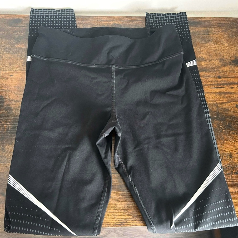 Under Armour Black and White Leggings